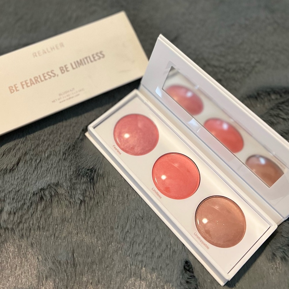 REALHER - BE FEARLESS, BE LIMITLESS - Blush Kit